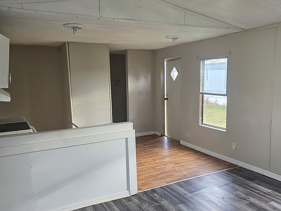 3rd image of 100 Palmer Rd #17