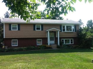 630 Laroe Rd, Chester, NY 10918