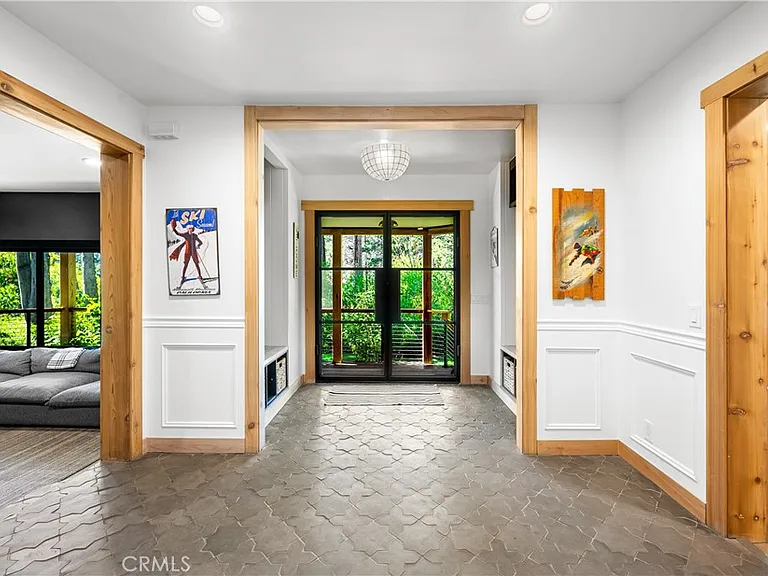 595 N Waterford Ave — Photo 5