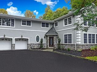 43 Hillcrest Rd, Martinsville, NJ 08836