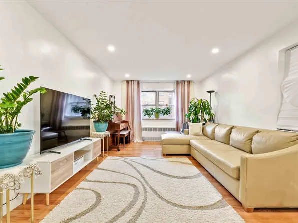 29-49 137th Street #4D, Flushing, NY 11354