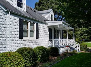 7717 Flowerfield Rd, Norfolk, VA 23518