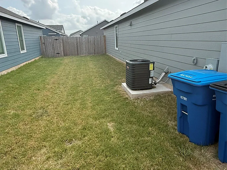 2324 Dust Devil Dr — Photo 20