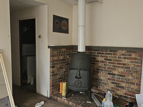 5th image of 3597 Lake Road