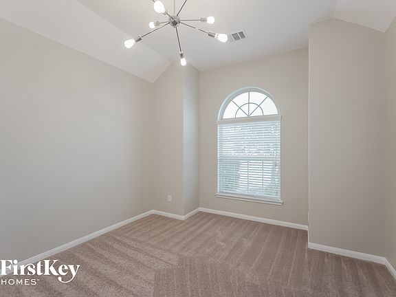 5th image of 9819 Corben Creek Ln