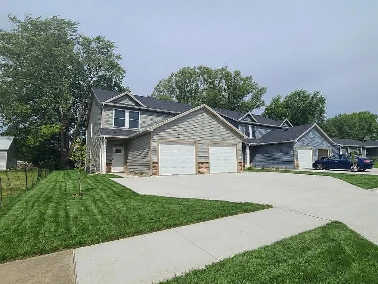 1357 Lofton Way — Photo 3