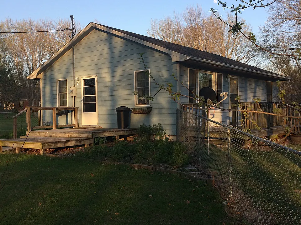 214 Green Ave