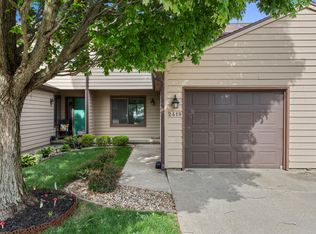 2419 Morrissey Park Dr, Champaign, IL