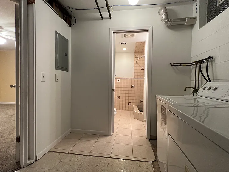 3121 Fremont Ave S #5 — Photo 11
