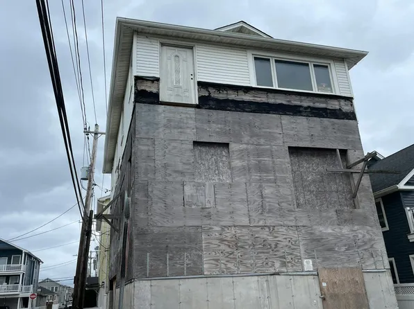 23 New Hampshire St, Long Beach, NY 11561