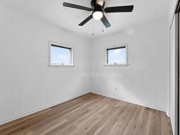 321 Clark St — Photo 25