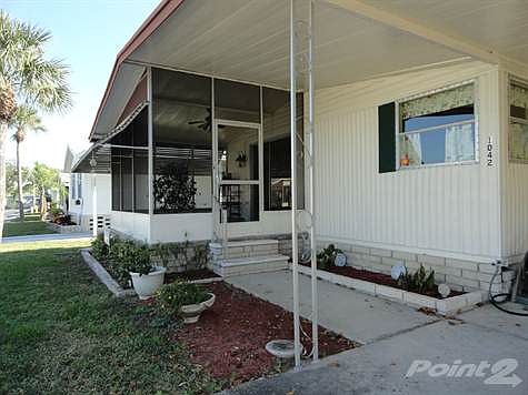 FRONT LANAI ENTRANCE