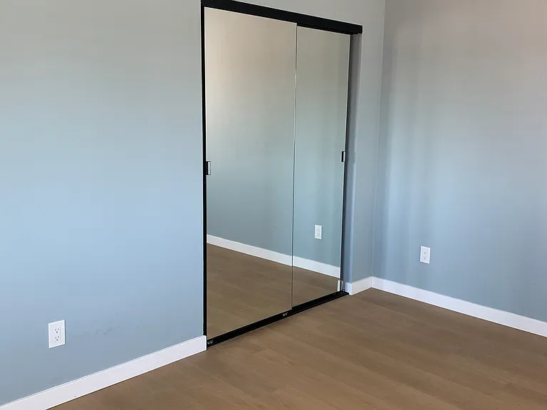 10157 Parkdale Ave — Photo 6