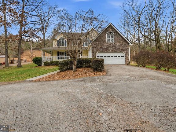 2nd image of 680 E Valley Rd NE