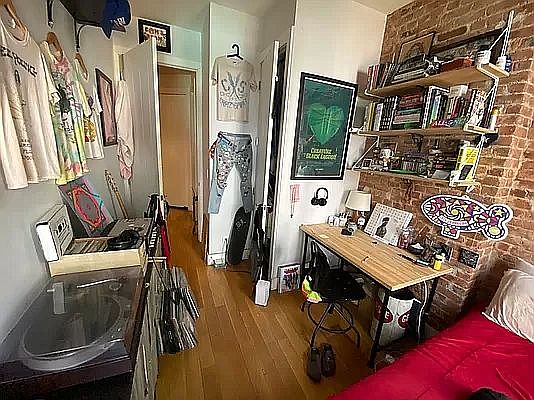 5th image of 291A Monroe St #1B
