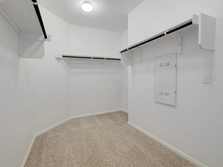 105 Brunnen Way — Photo 19