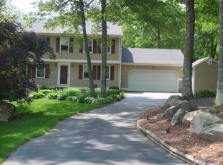 51 Thomas Anthony Rd, Saunderstown, RI 02874