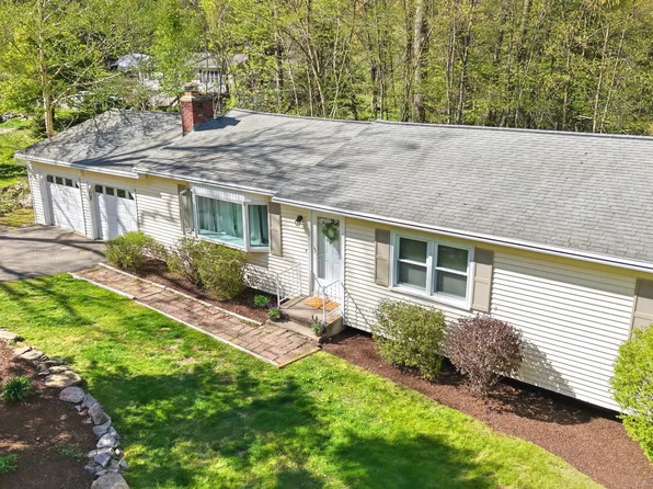 82 Village Drive, Shelton, CT 06484