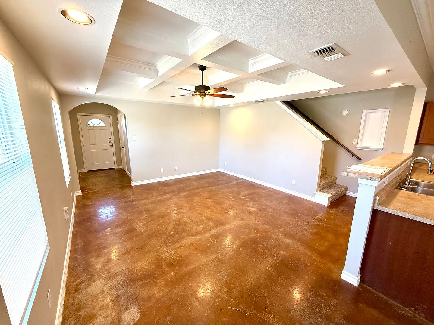 ** Move-In Special** Fresh Paint + Brand-New Carpet! Charming Two Story 3-Bedroom Town Home With ... — Photo 3