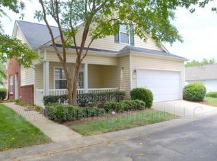 9337 Meadowmont View Dr, Charlotte, NC 28269