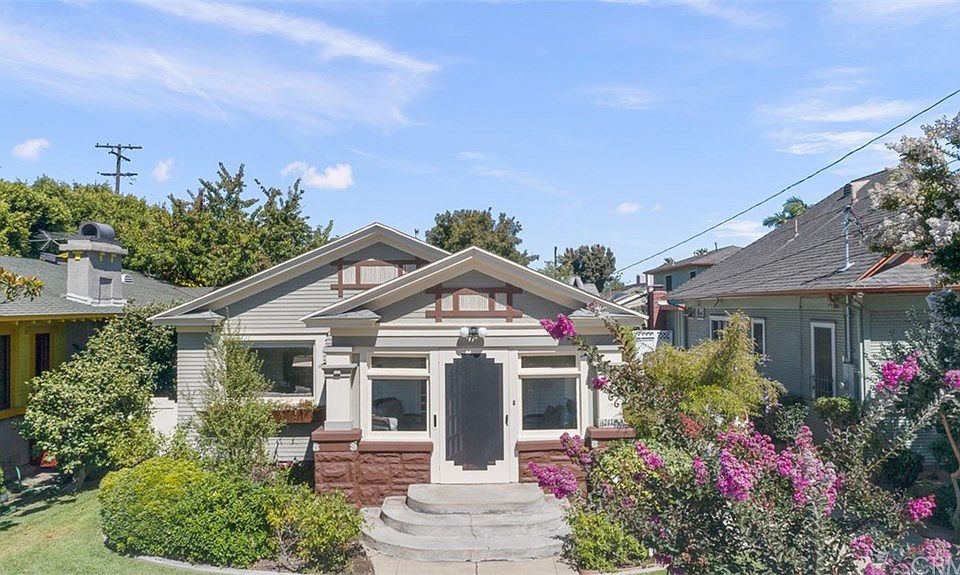 1st image of 266 Lindero Ave