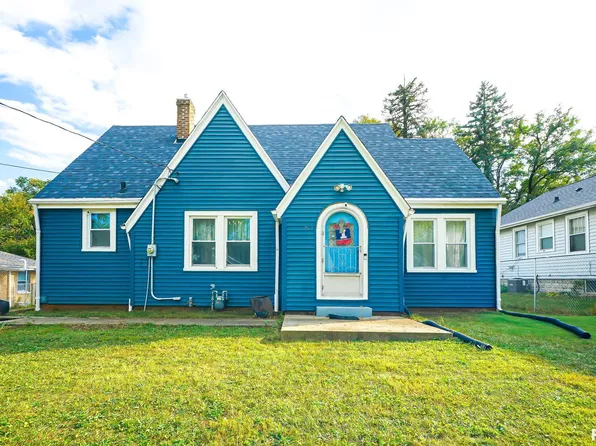 1202 W Thrush Ave, Peoria, IL 61604