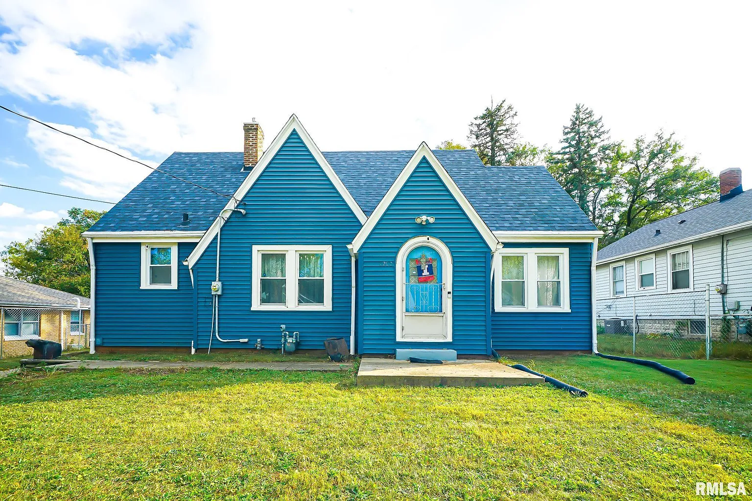 1202 W Thrush Ave photo 1