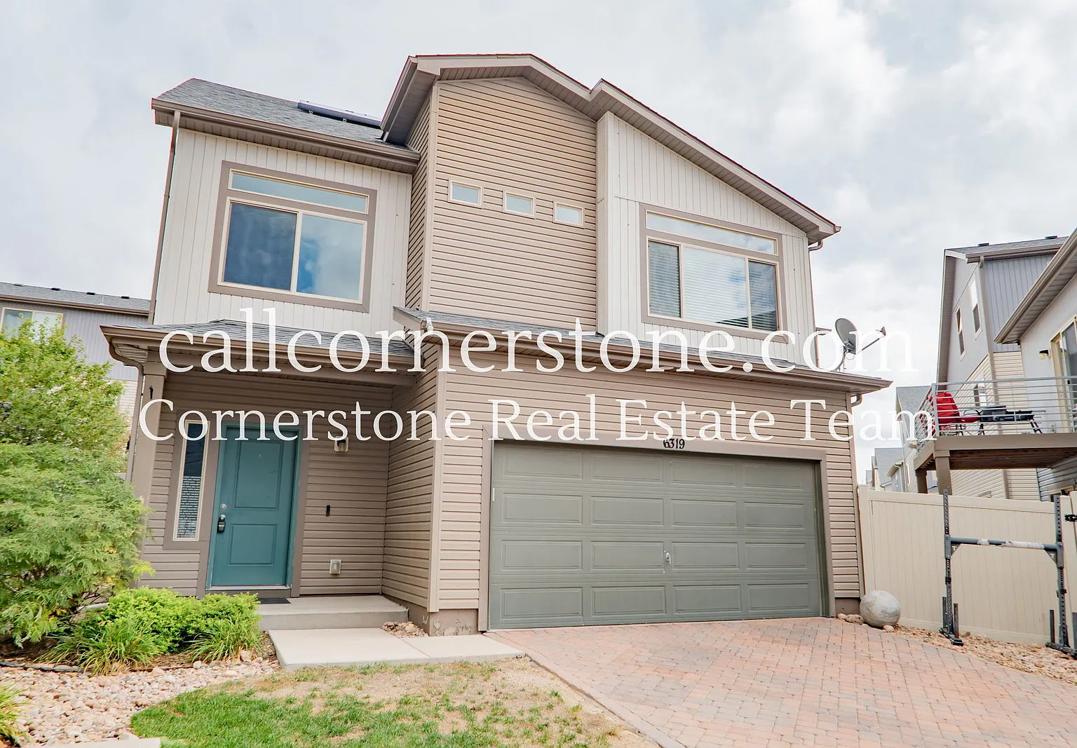 3 bed, 2.5 bath, 1960 sqft, $2,297 — Photo 2