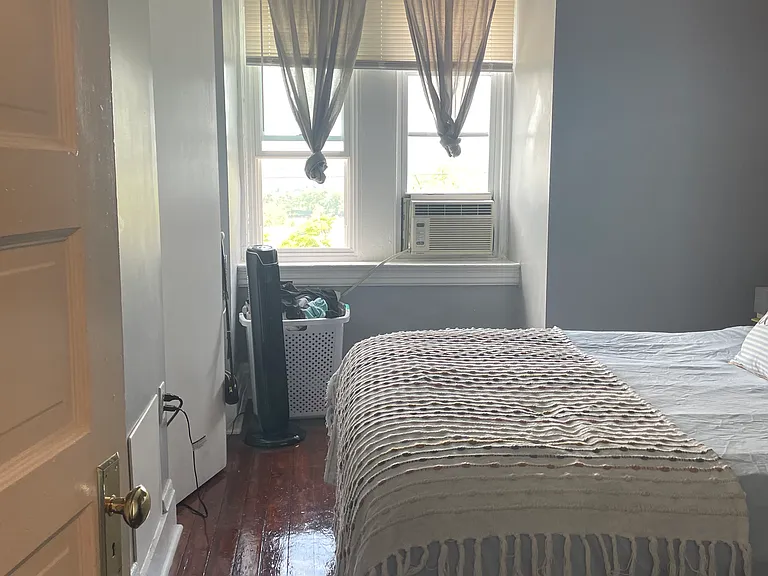2700 California Ave #2L — Photo 10