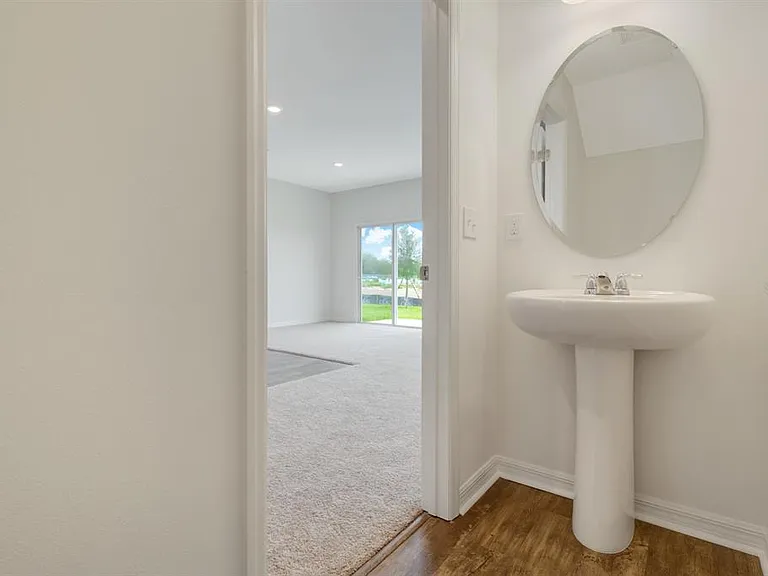 1105 Merrill St — Photo 15