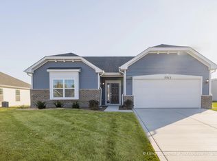 5913 E 109th Pl, Winfield, IN 46307