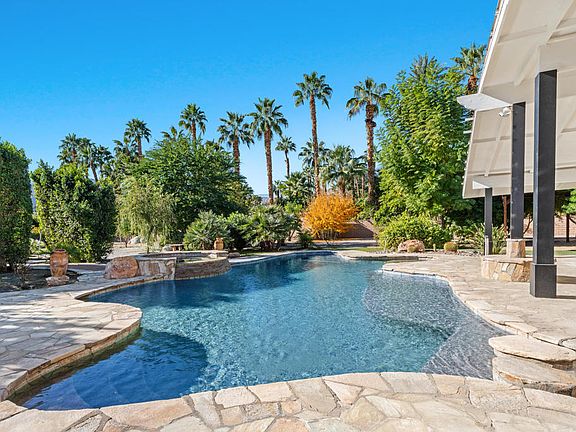 3rd image of 72114 Follensbee St