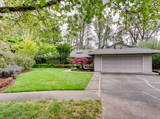 14920 NW Oak Hills Dr, Beaverton, OR