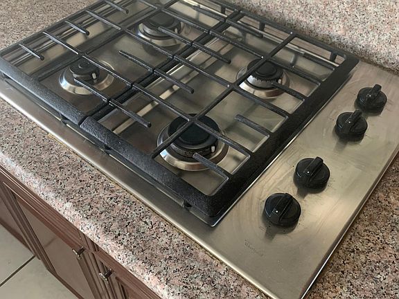 stove top, no built in oven