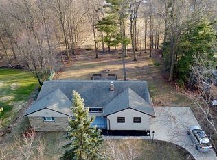 4695 Maple Ln, North Royalton, OH 44133