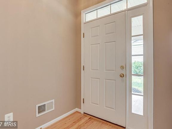 4th image of 6543 Alderwood Way