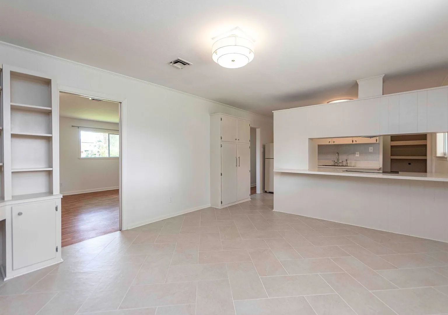 For Rent -3 Bed 2 Bath In Lafayette — Photo 2