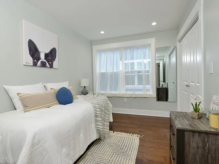 13 Ruthven St #3 — Photo 12