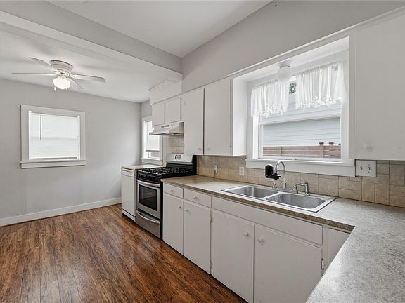 3rd image of 443 S Madison St