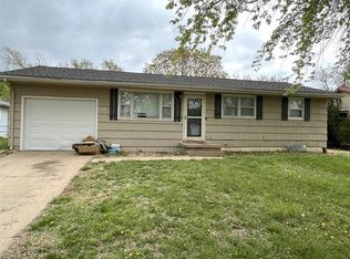 2559 Robin Rd, Salina, KS 67401