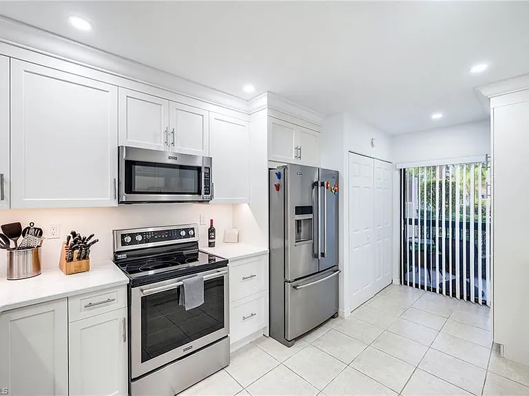 1802 Kings Lake Blvd #2-101 — Photo 9