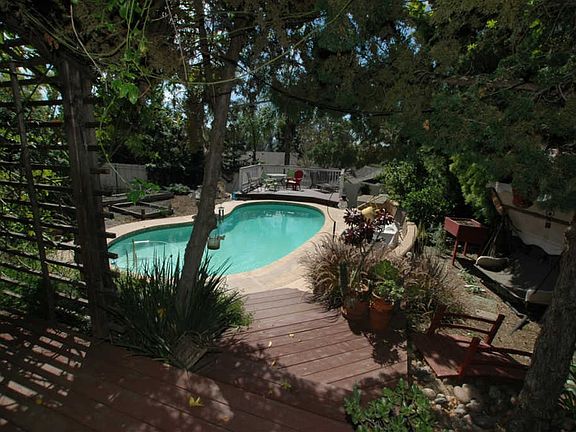2nd image of 8454 Vista Del Cajon Pl