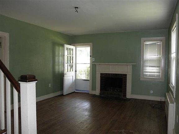 4th image of 1114 Askin St