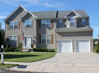 3 Persia Ct, Sicklerville, NJ 08081