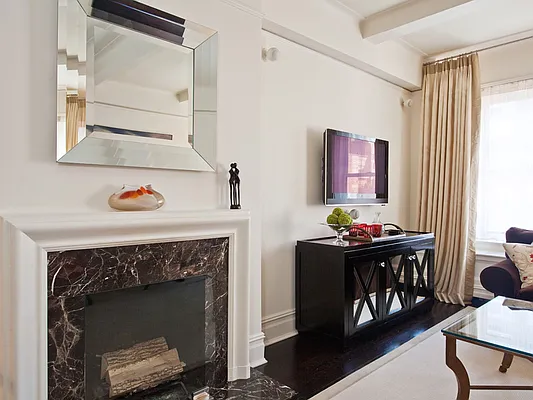 Sold by Sotheby's International Realty | media 38