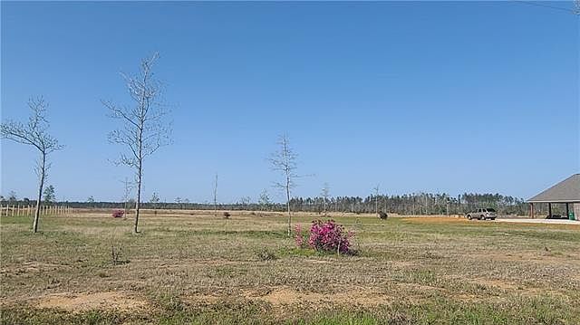 2nd image of 4-4 Miller Rd