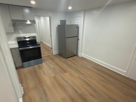 4th image of 50-14 42nd St
