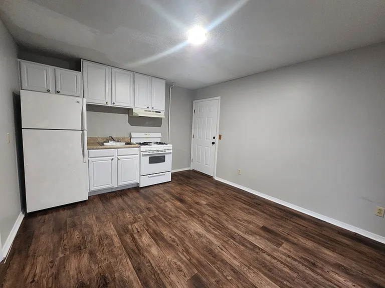 1325 Virginia Ave #A23 — Photo 7