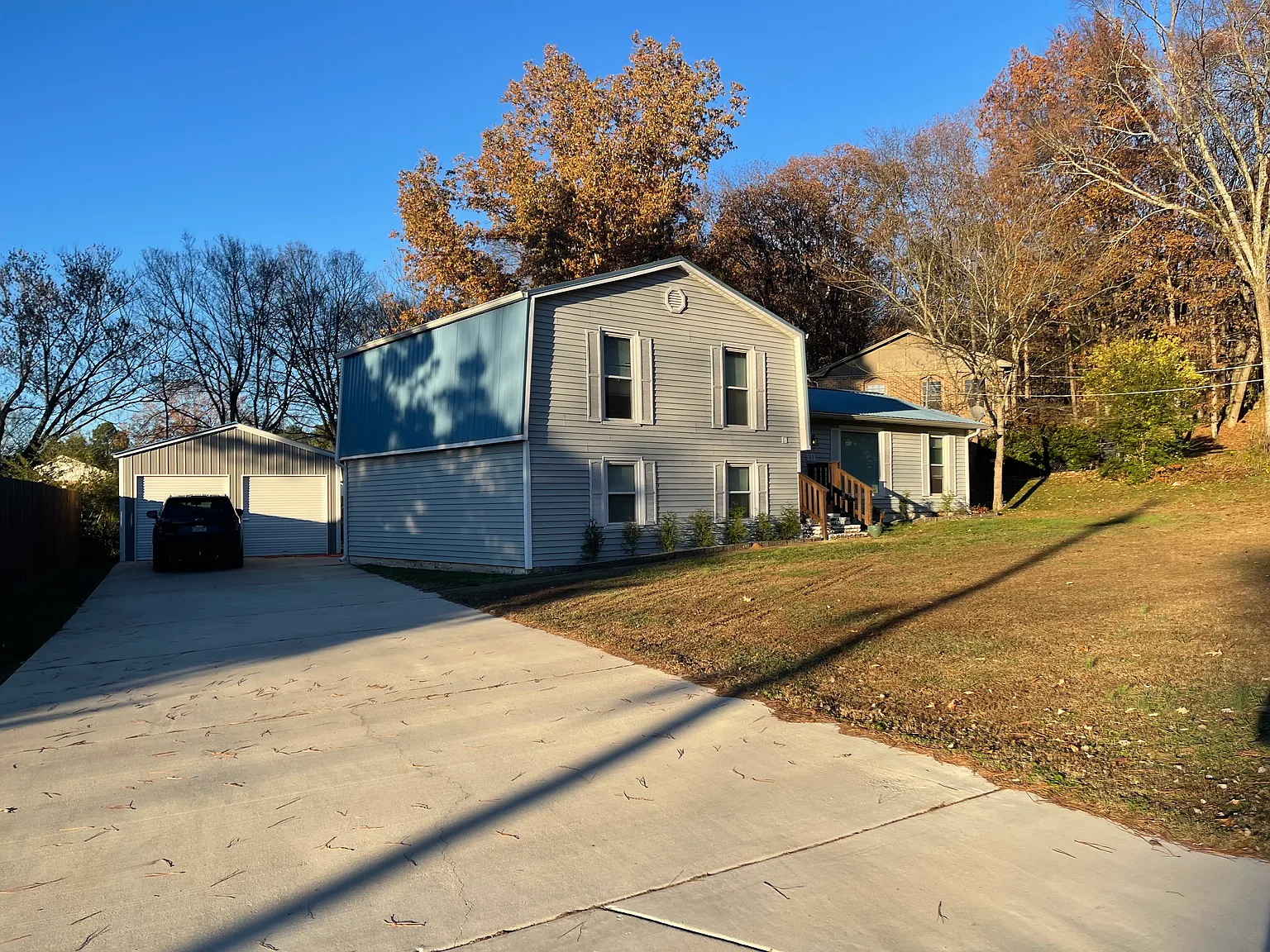 4 bed, 2300 sqft, $2,300 — Photo 1