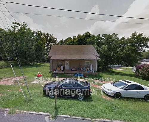 102 S 8th St Photo 1